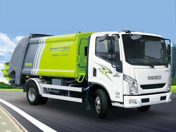 Compression garbage truck