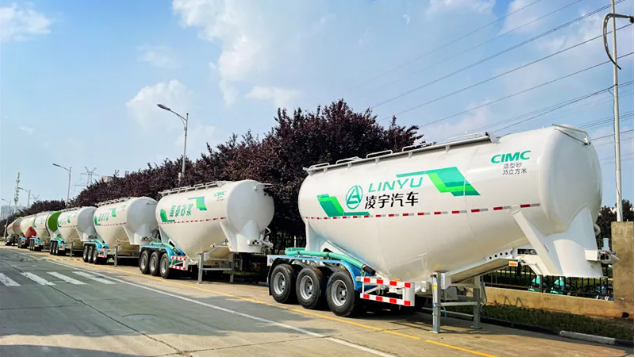 Lingyu cement bulk carrier