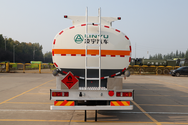 CLY5321GYYE tank truck