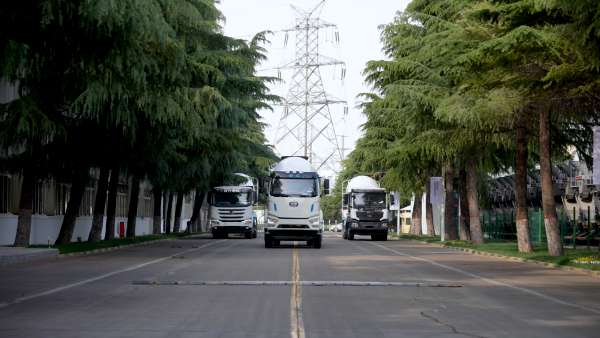 Cars skidding on Tianmen Mountain? Marketing can create hype, but who is protecting vehicle safety?