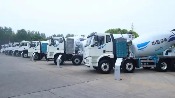 The heavy-duty truck market saw its ninth consecutive month of price increases, reaching a four-year high, while the penetration rate of new energy concrete mixer trucks approached 70%.
