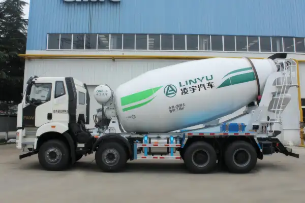 What are the characteristics of Lingyu Jiefang hybrid mixer truck?