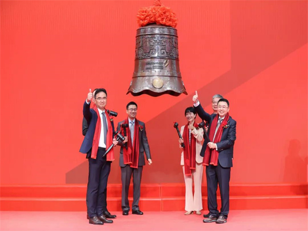 CIMC Vehicles officially listed on the Shenzhen Stock Exchange