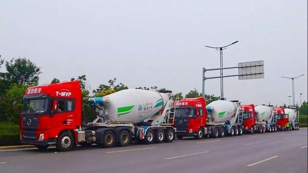 Hot weather, hot delivery | CIMC Linyu semi-trailer mixer has a strong reputation, and the "hot" is unabated!